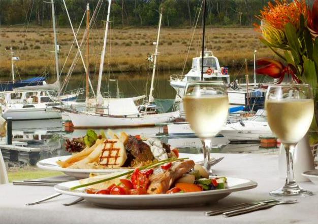 Kermandie Hotel Port Huon ภายนอก รูปภาพ
