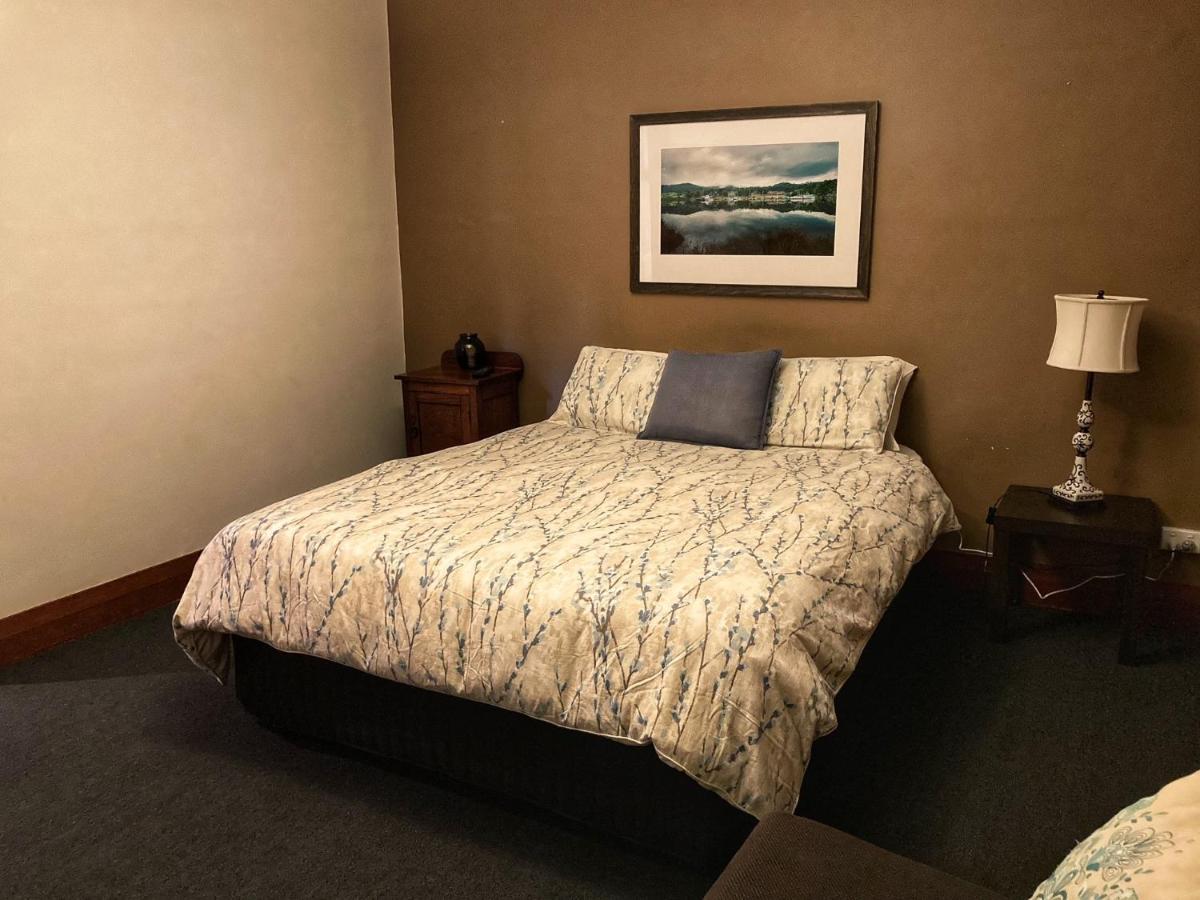 Kermandie Hotel Port Huon ภายนอก รูปภาพ