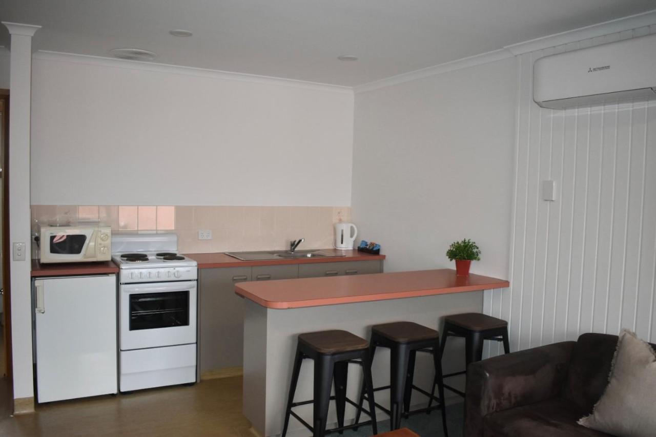 Kermandie Hotel Port Huon ภายนอก รูปภาพ