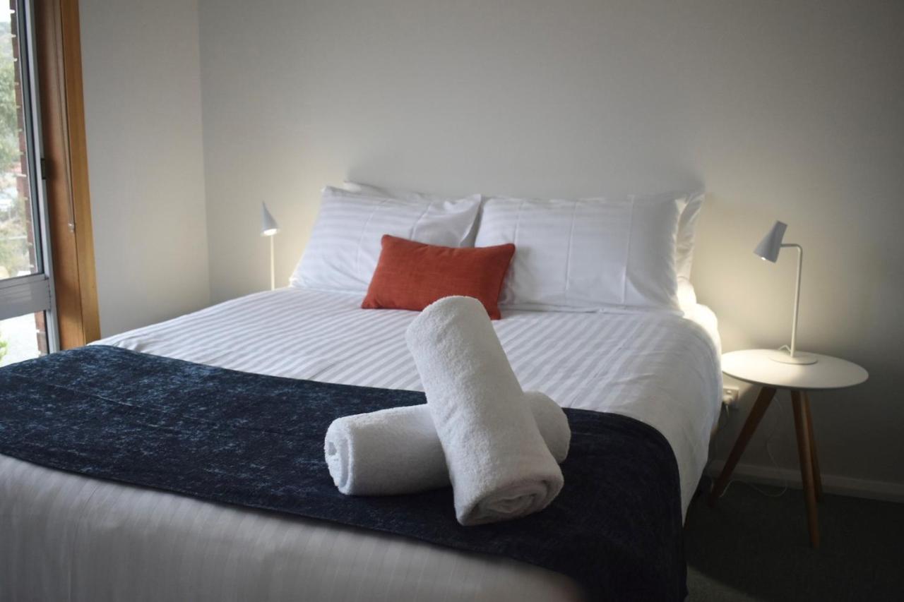 Kermandie Hotel Port Huon ภายนอก รูปภาพ