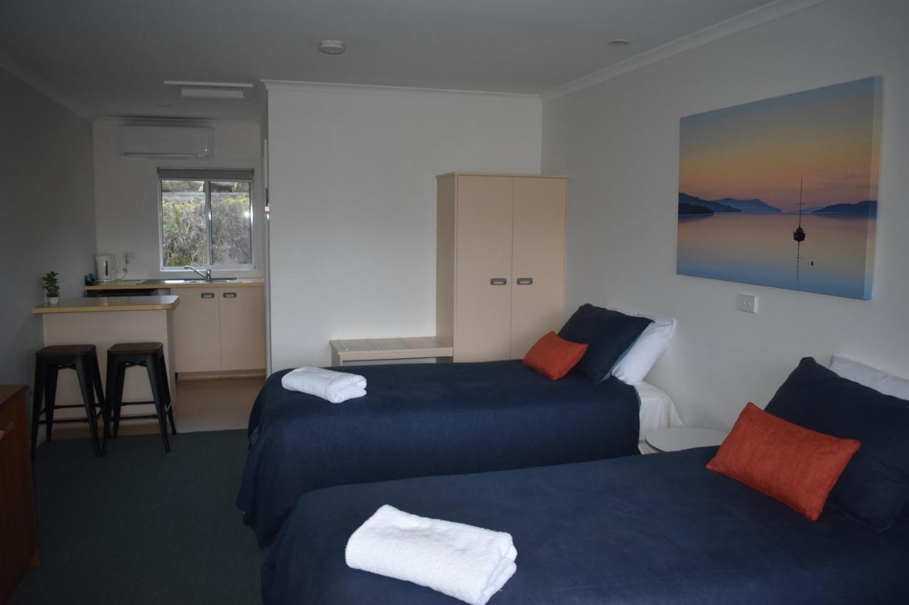 Kermandie Hotel Port Huon ภายนอก รูปภาพ