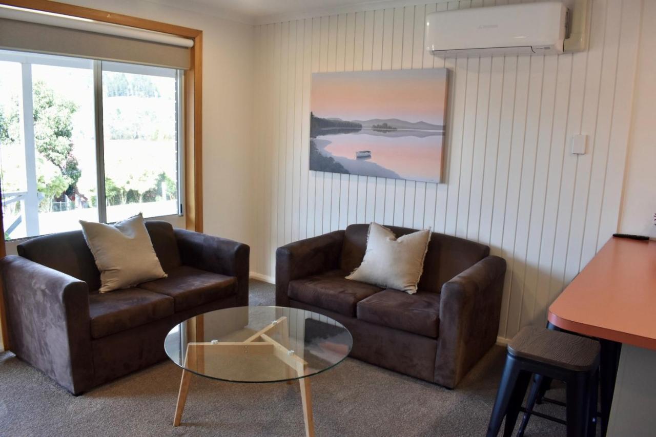 Kermandie Hotel Port Huon ภายนอก รูปภาพ